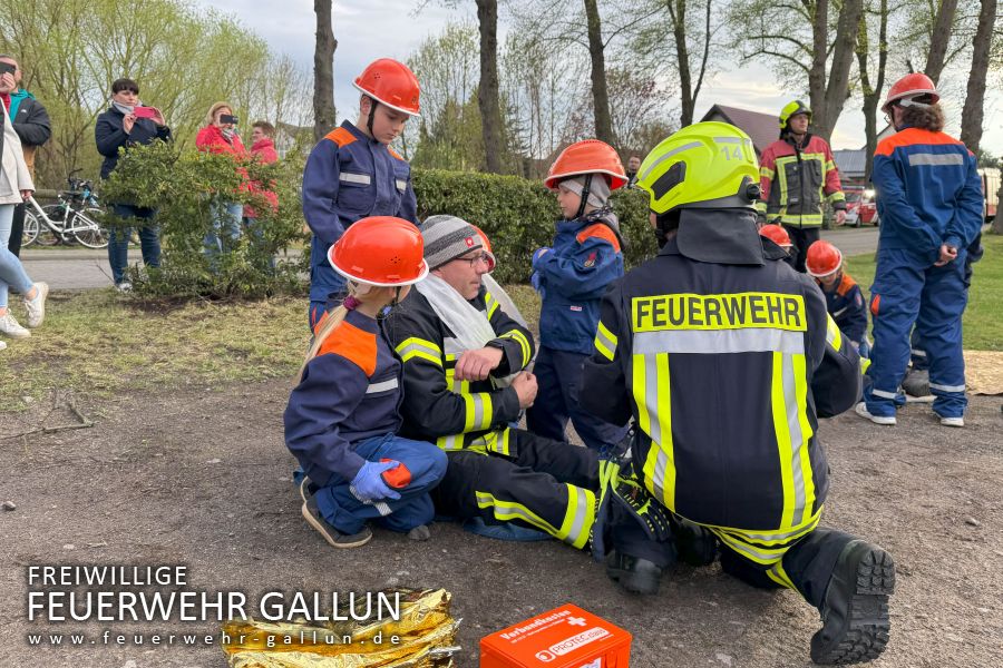 Das war unser Osterfeuer 2025 | Aktuelles 2025 | Feuerwehr Gallun