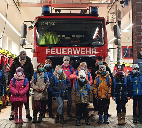 Weihnachtsgeschenke für unsere Kinder- und Jugendfeuerwehr