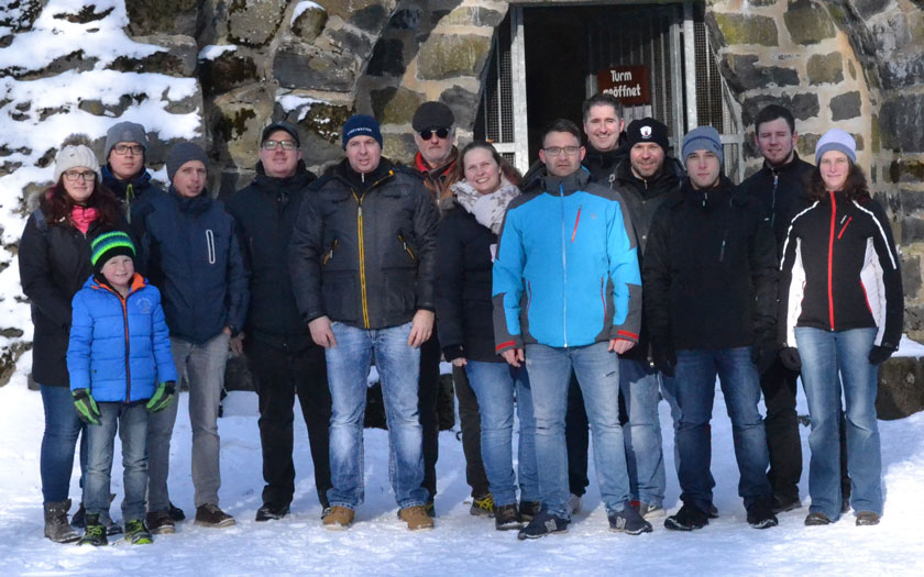 Gruppenfoto vor dem Bismarckturm